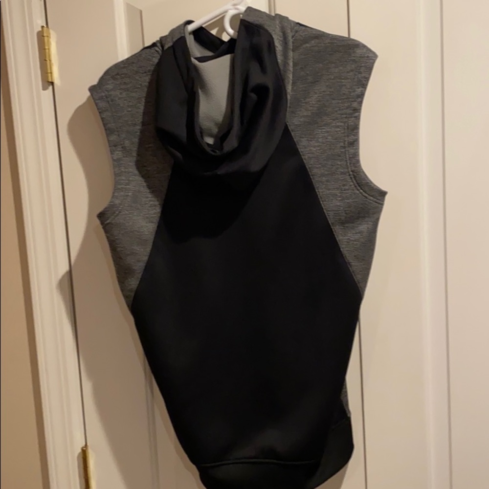 Vest - Picture 2 of 2